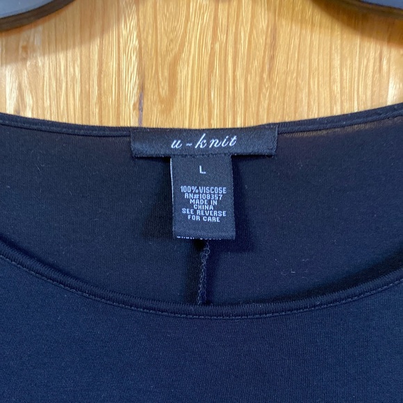 SALE! U-Knit black viscose oversized T-shirt - Picture 2 of 6